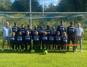 U12 - Trainingsanzüge dank Sponsoring